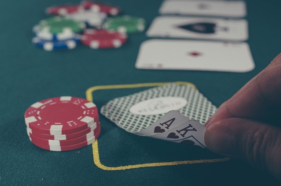 6 Tips and Tricks to Use Casino Bonuses to Make Profit!