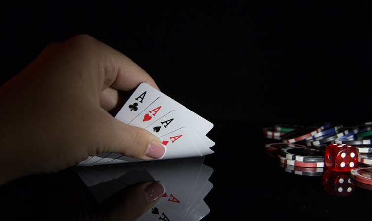 A Brief History of Poker from Beginnings to the Modern Era